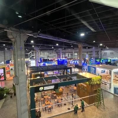 Pavilhão de feira com estandes montados no ExpoRio CIDADE NOVA